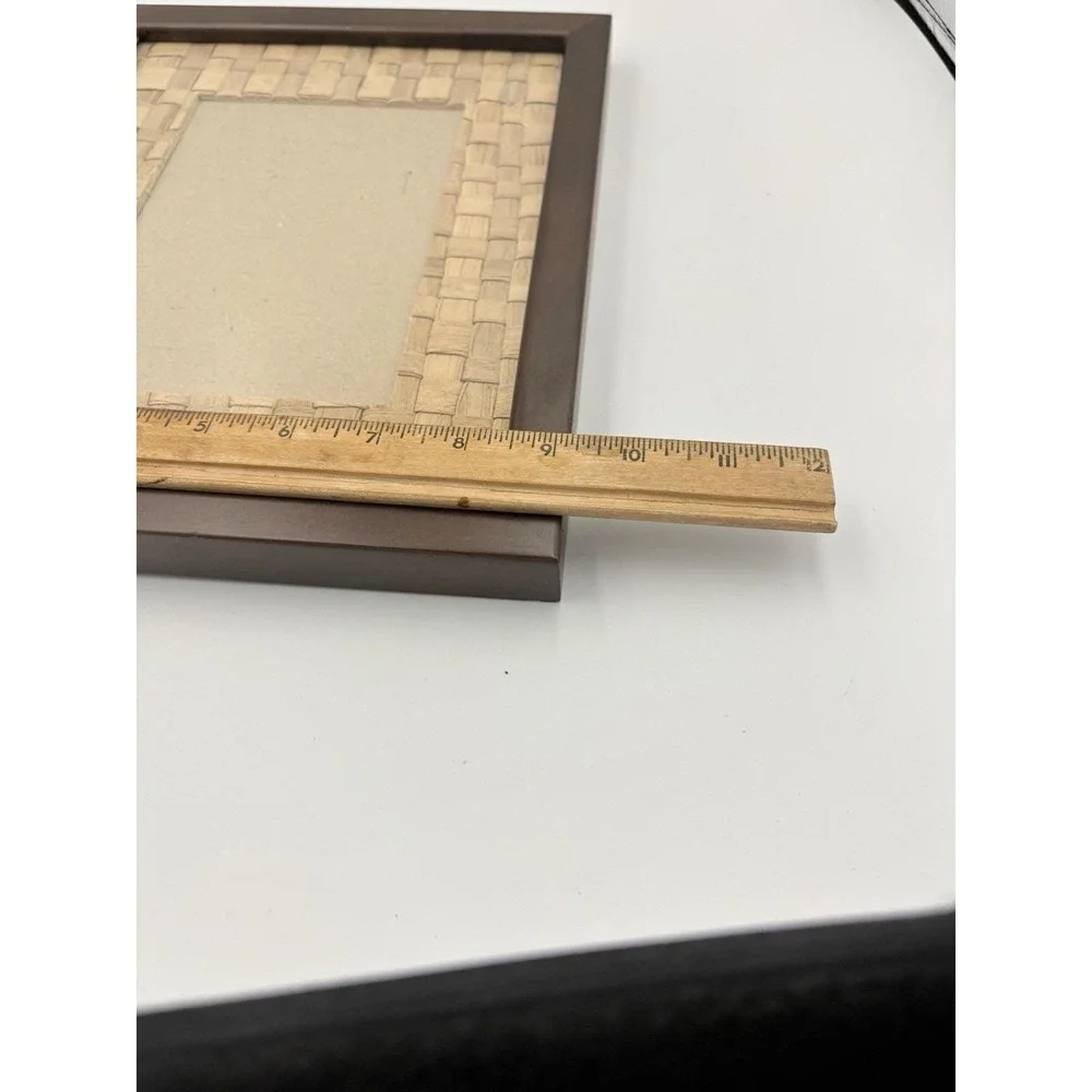 Walnut‎ Wood Picture Frame Rattan Border for 5x7 Pic (8x10) Frame By Weston